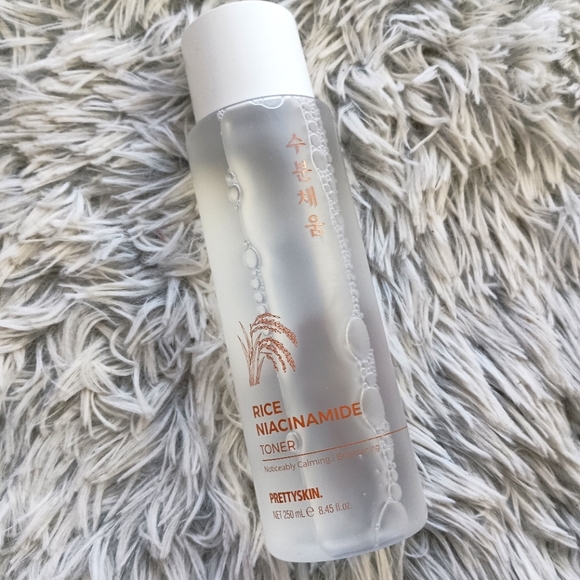 PrettySkin Rice Niacinamide Toner - Calming and Brightening - 8.45 fl oz - Picture 2 of 6